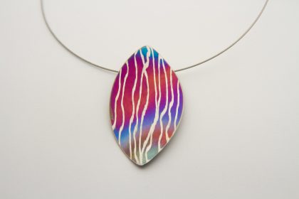 Collana Foglia Viola